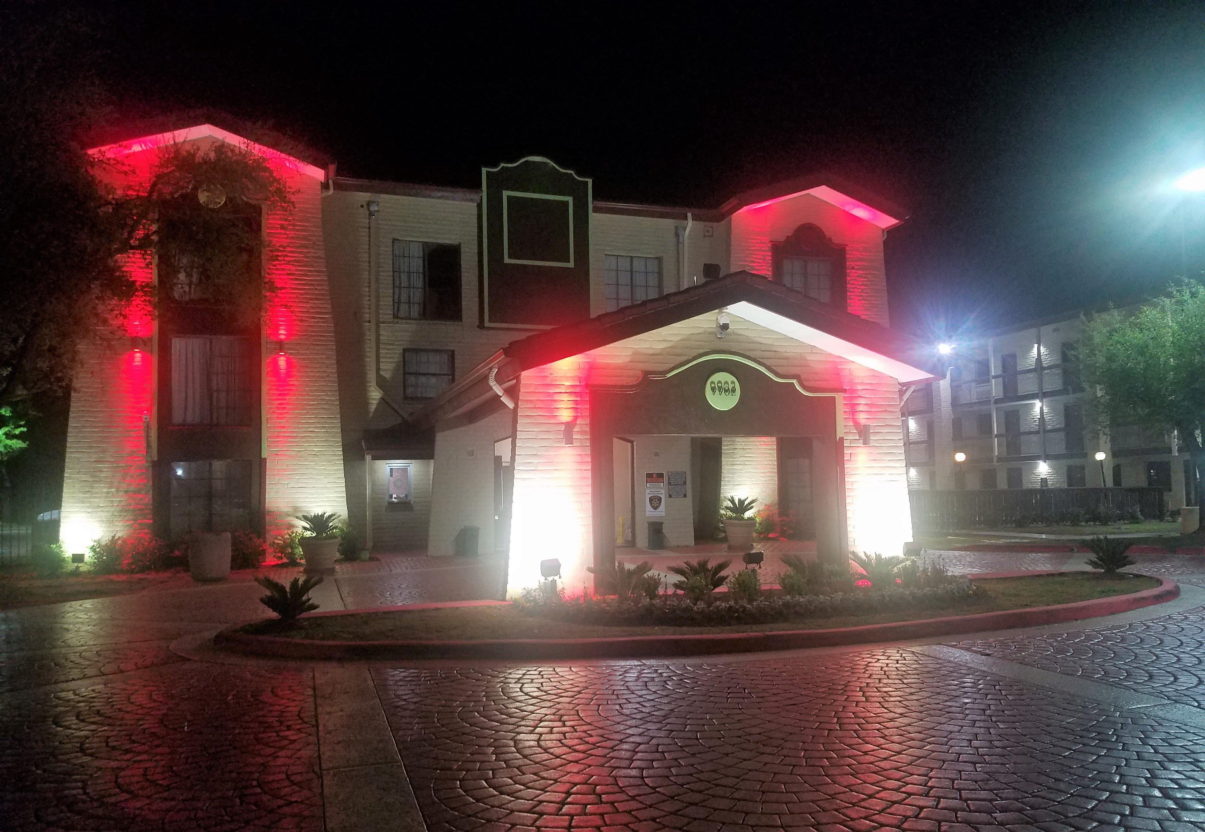 Red Roof Inn & Suites Houston- Hobby Airport Zewnętrze zdjęcie