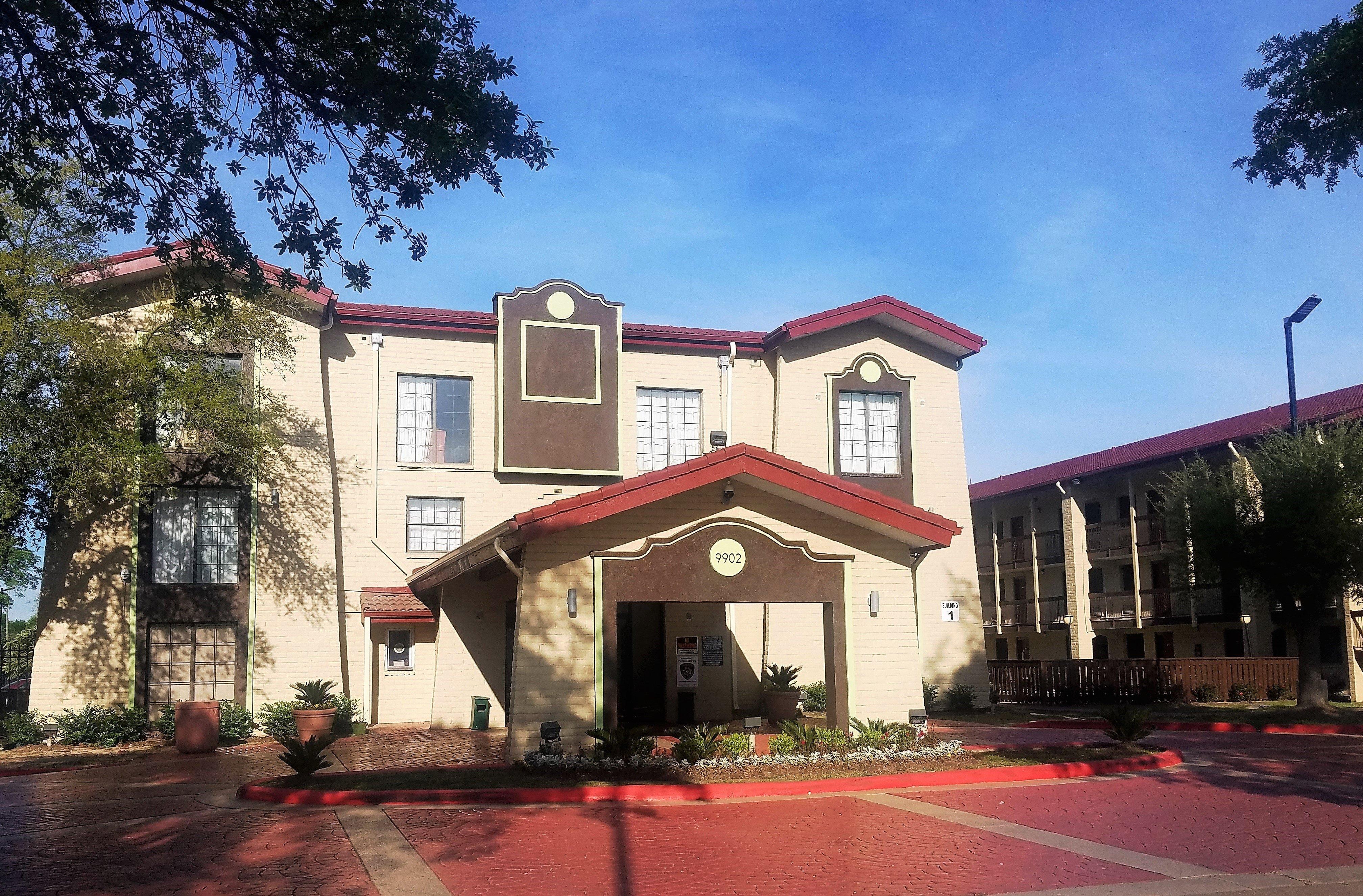 Red Roof Inn & Suites Houston- Hobby Airport Zewnętrze zdjęcie