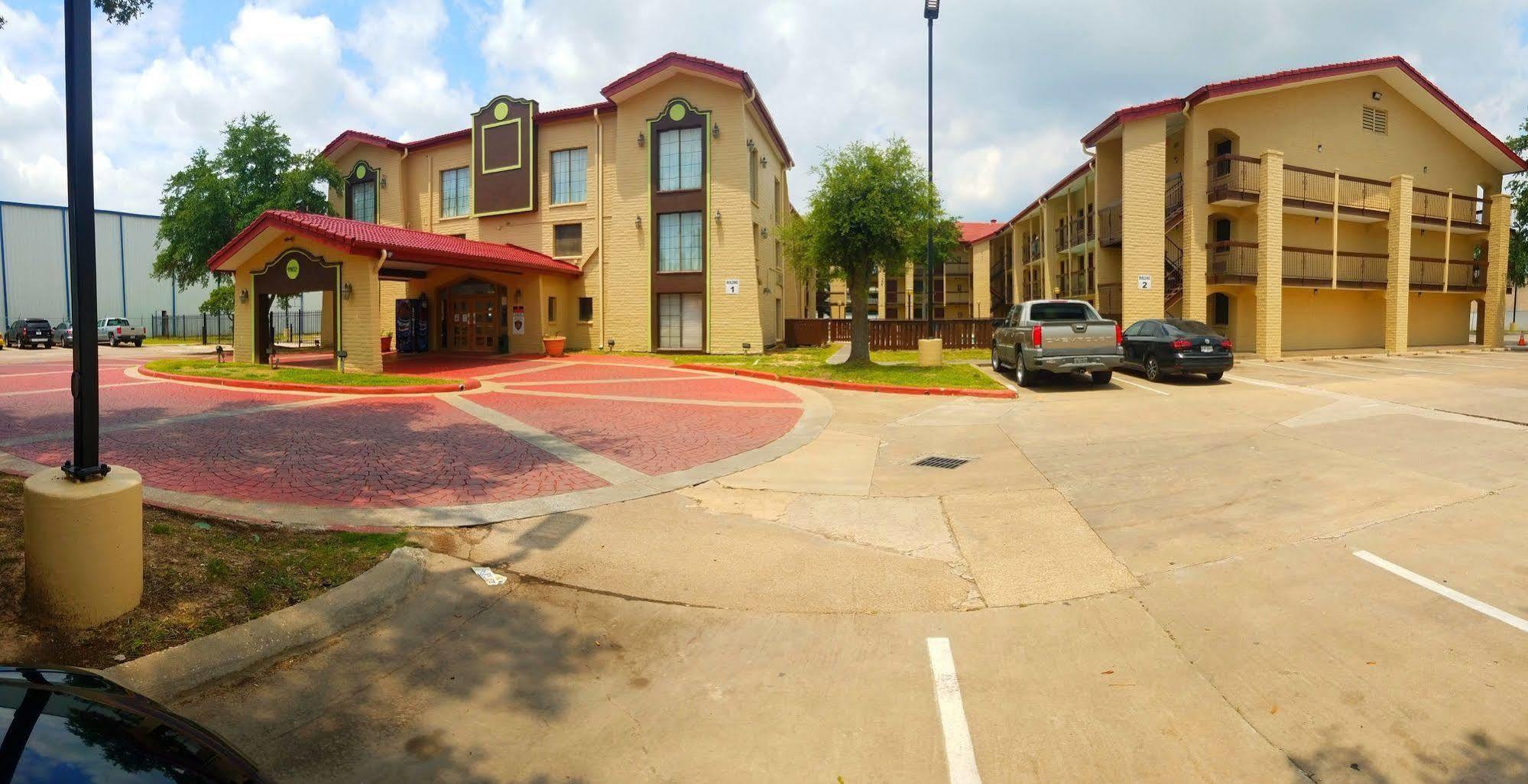 Red Roof Inn & Suites Houston- Hobby Airport Zewnętrze zdjęcie