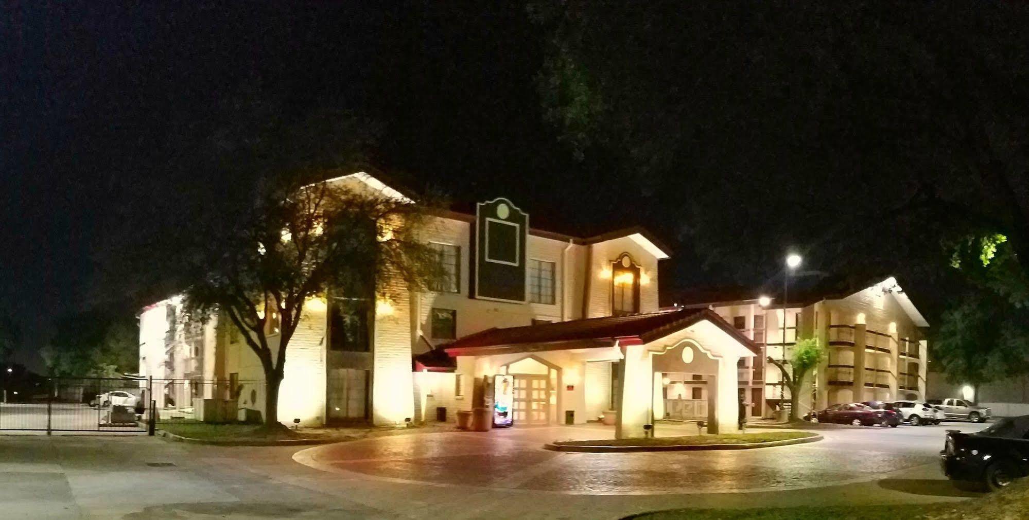 Red Roof Inn & Suites Houston- Hobby Airport Zewnętrze zdjęcie