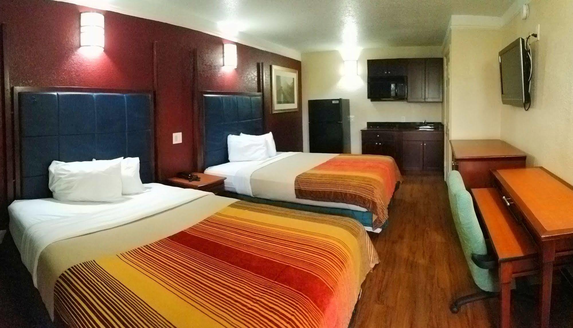 Red Roof Inn & Suites Houston- Hobby Airport Zewnętrze zdjęcie