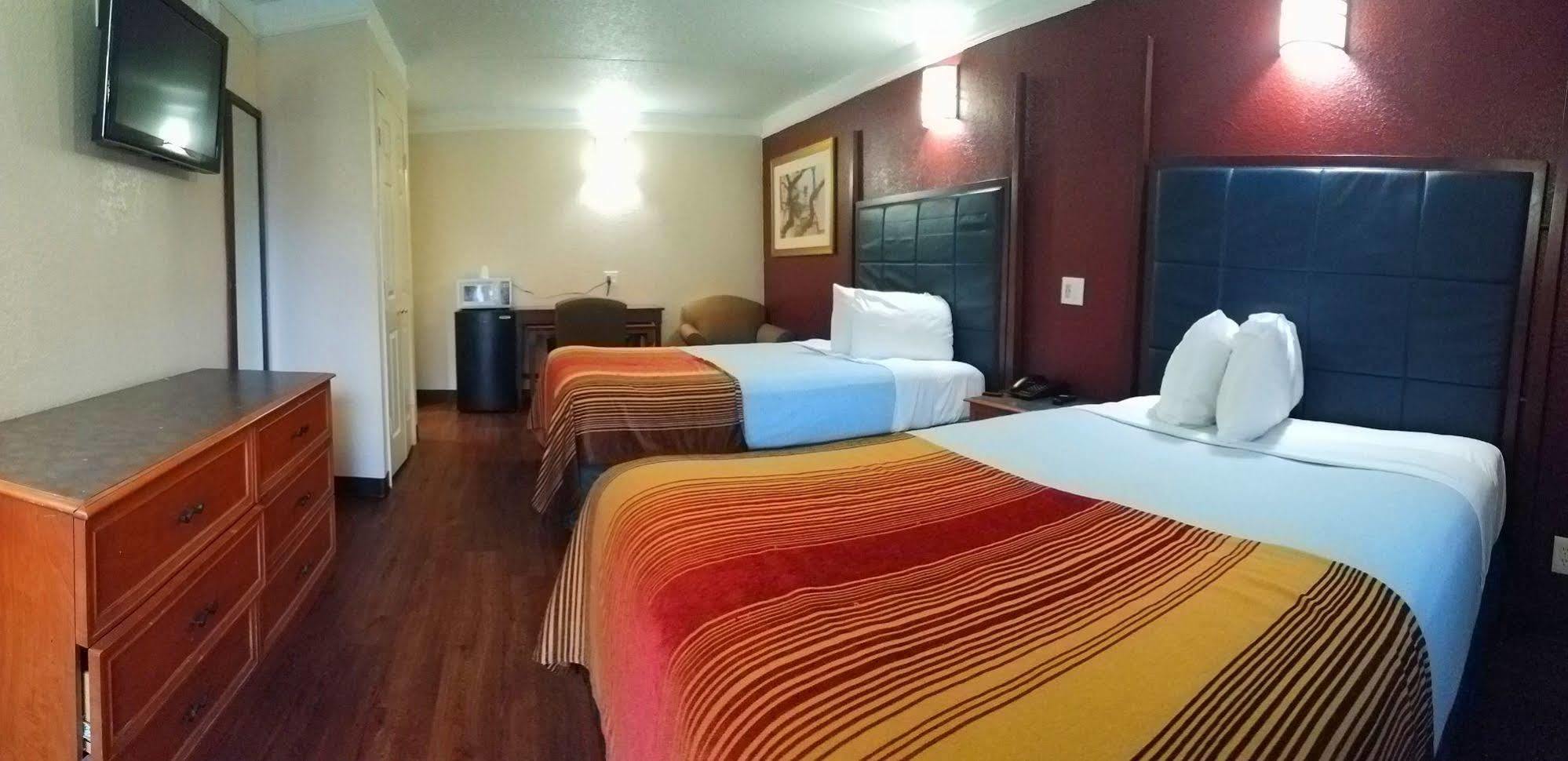 Red Roof Inn & Suites Houston- Hobby Airport Zewnętrze zdjęcie